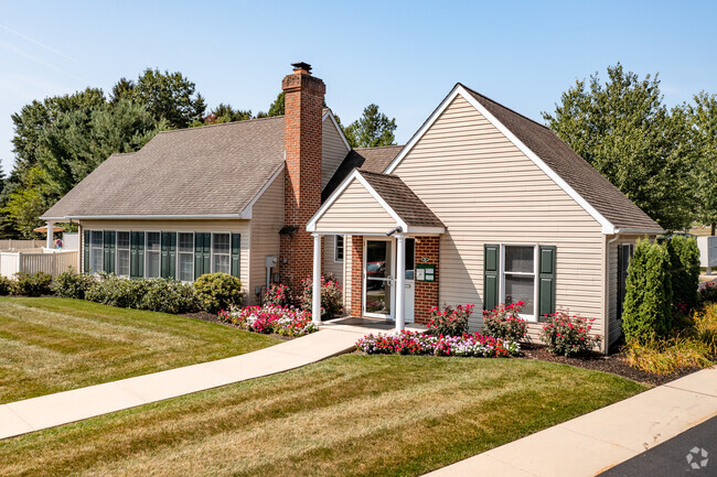 Clubhouse - Windsor Commons Townhomes