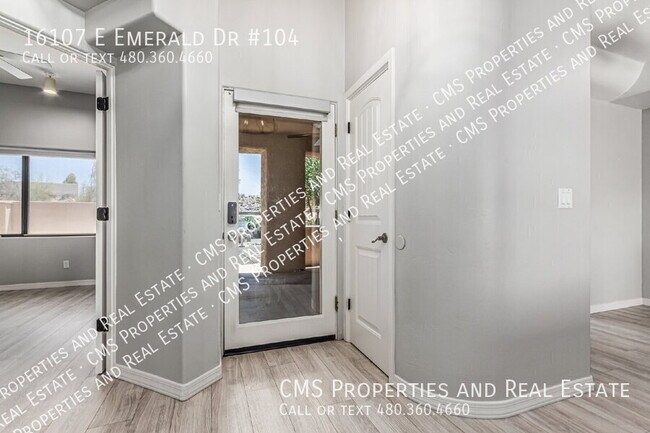 Foto del edificio - 16107 E Emerald Dr