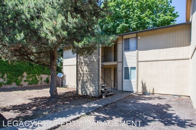 Foto del edificio - 3835 NE 152nd Ave