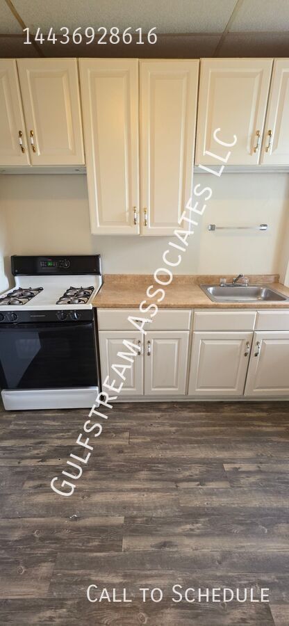 Building Photo - 521 Normandy Ave
