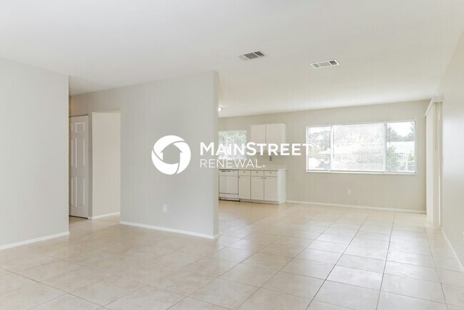 Foto del edificio - 3 Bedroom Pet-Friendly Home in Port St. Lucie, FL with Main Street Renewal