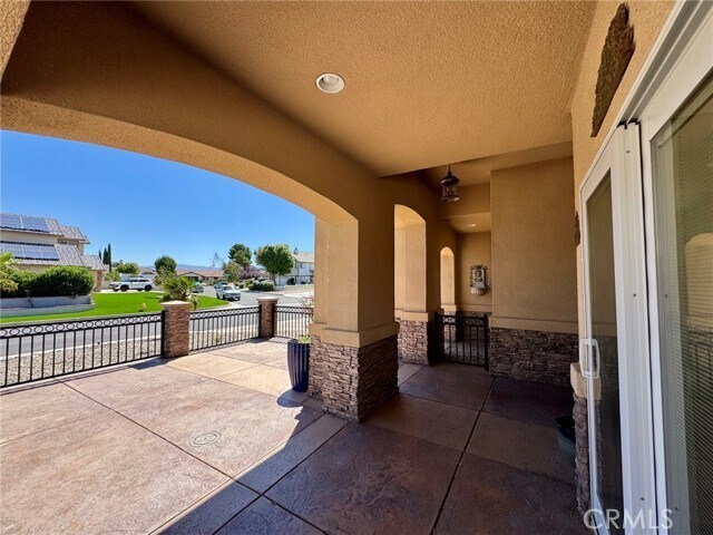 Foto del edificio - 13880 Evergreen Ln