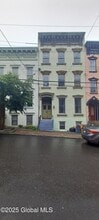 Building Photo - 11 Elm St