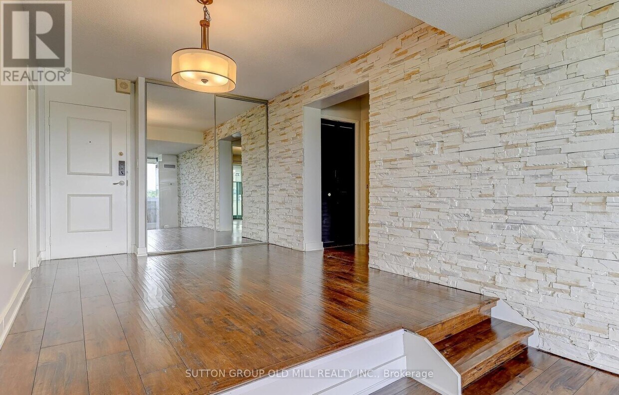 Photo principale - 250-250 Scarlett Rd