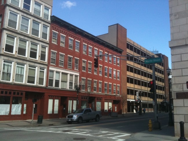 Building Photo - Colton Apartments