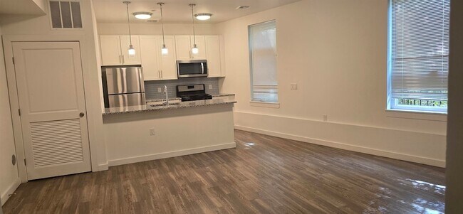 Foto del edificio - 61 Virginia Ave