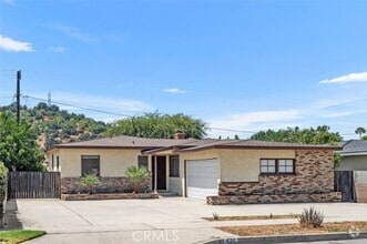 Building Photo - 420 E Colorado Ave