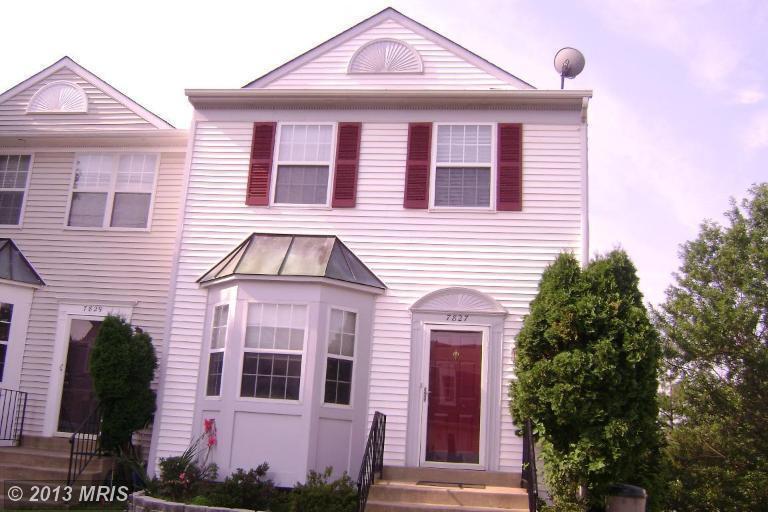 Primary Photo - "Spacious 3-Bedroom Townhouse with Finishe...