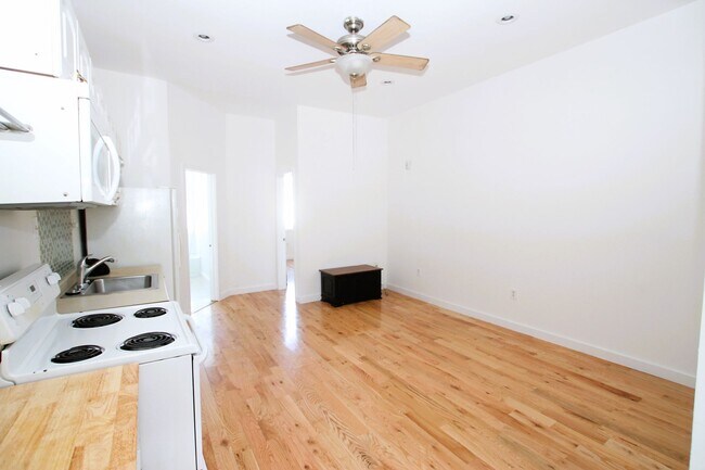 Foto del edificio - Beautiful 2 bedroom in fishtown available ...