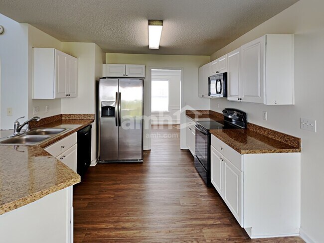 Foto del edificio - 13003 Shannon Park Ln