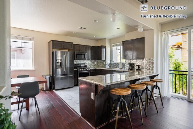 Foto del edificio - 2840 Willow Pass Rd