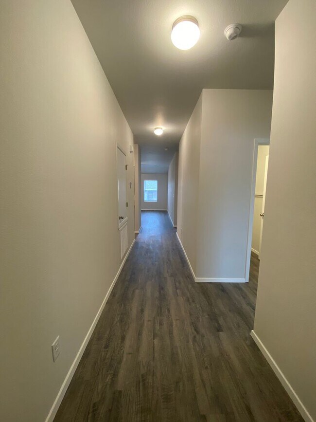 Building Photo - *PRE-LEASING*  Three Bedroom | Two Bath Ho...