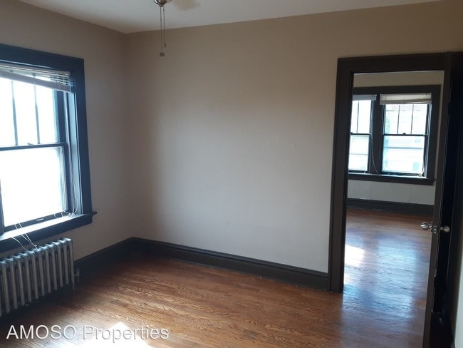 Building Photo - 415-423 Holly Hills Ave