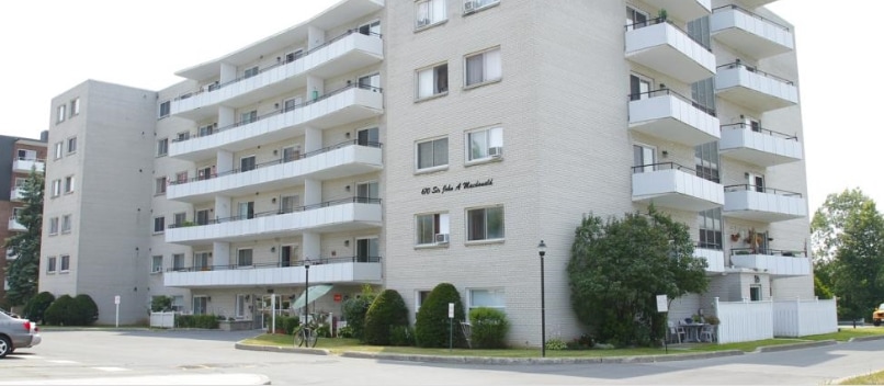 Primary Photo - West Park I Apartments