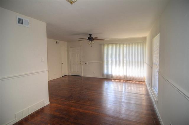 Foto del edificio - 2705 Crest Ridge Dr