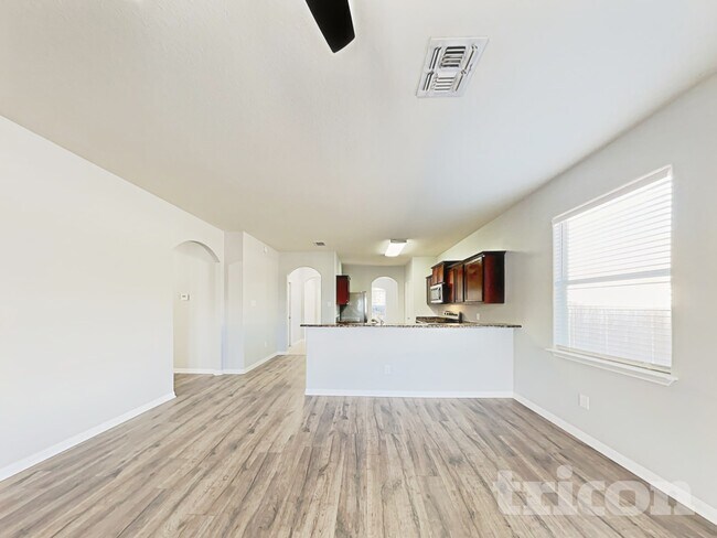 Building Photo - 417 Sapphire Ln