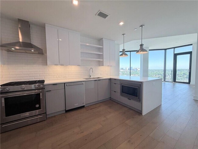 Foto del edificio - 788 West Marietta St NW
