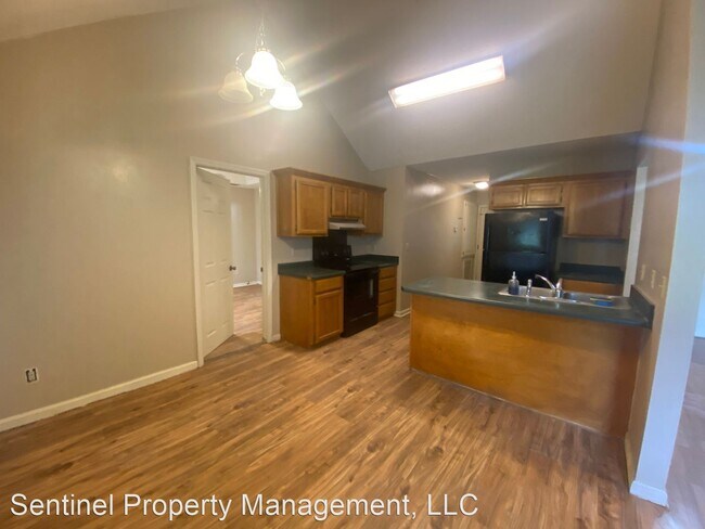 Building Photo - 3 br, 2 bath House - 701 Shannon Ridge Drive
