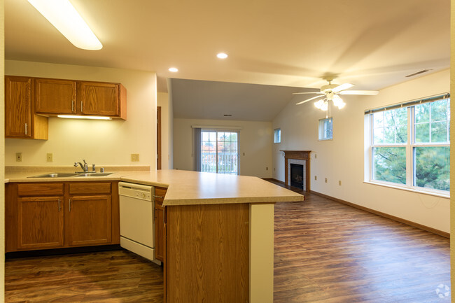 2HAB, 2BA - Prairie Oaks Apartments