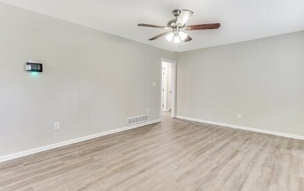 Foto del edificio - 245 Bromack Dr SE