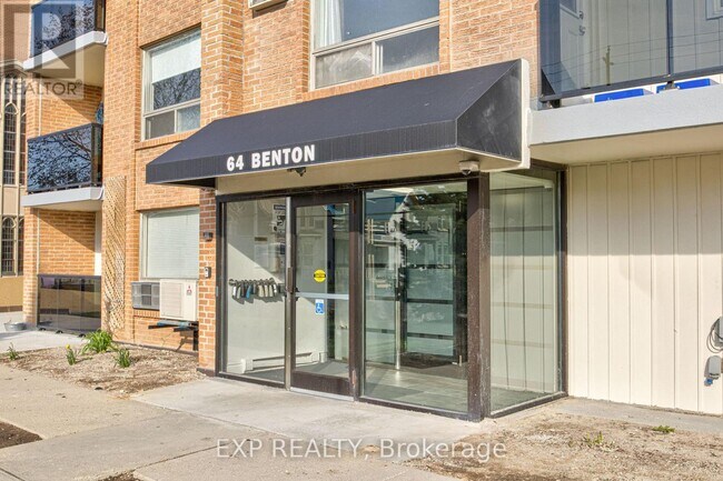 Photo du bâtiment - 64-464 Benton St