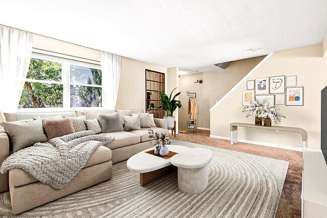 Open Concept Living Area - 12 Fairfield Park