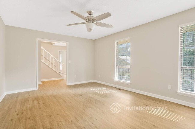 Foto del edificio - 163 Port Patrick Ln SE