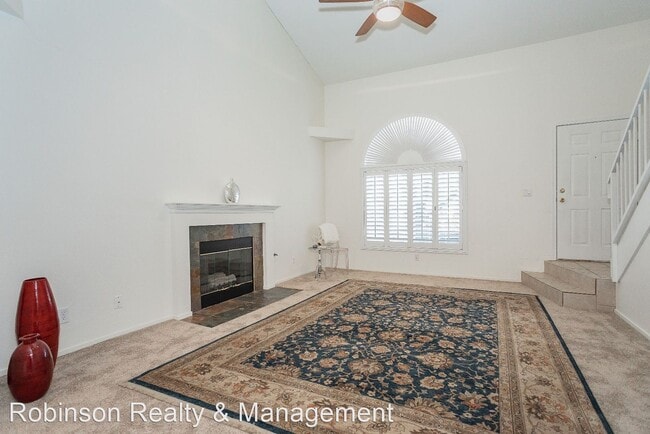 Building Photo - 2 br, 2.5 bath House - 2621 Twin Pines Ave
