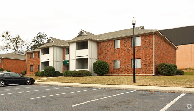 Wylds Woods Apartaments - The Reserve at 1508