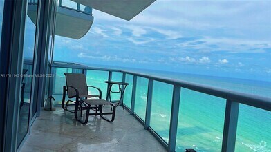 Building Photo - 17001 Collins Ave