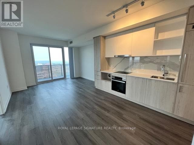 Building Photo - 138 Downes St