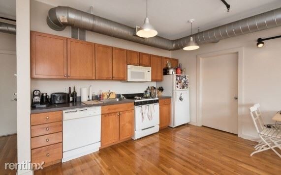 Building Photo - 2 br, 1 bath Apartment - 505 4th St Apt 212A