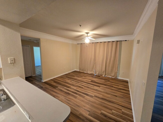 Building Photo - 3 Bedroom Condo For Rent in Tampa Palms!