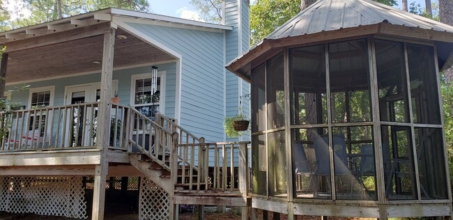 Building Photo - 274 Bayou Cir