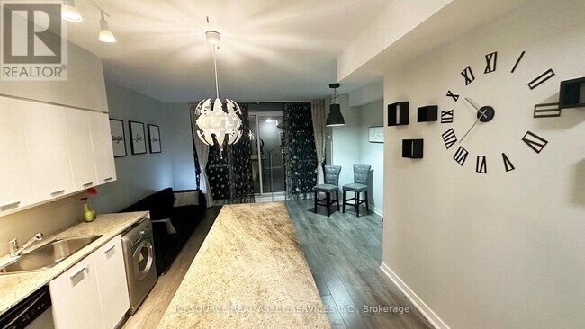 Building Photo - 29 Singer Ct