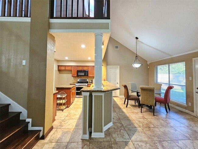 Foto del edificio - 8807 Vista Springs Dr