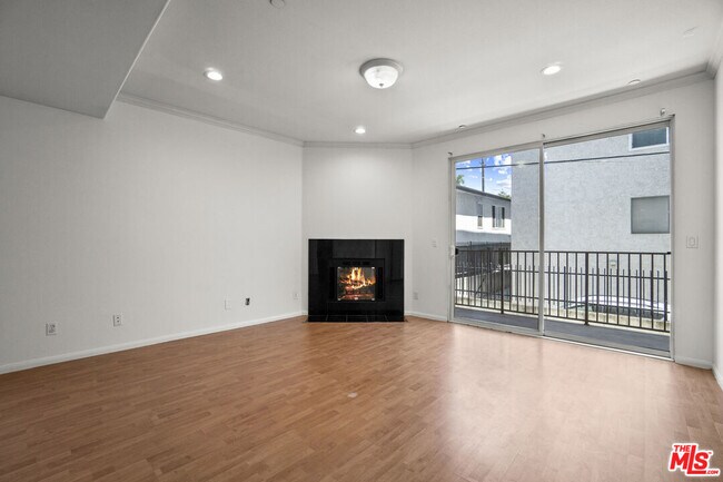 Foto del edificio - 1804 Camden Ave