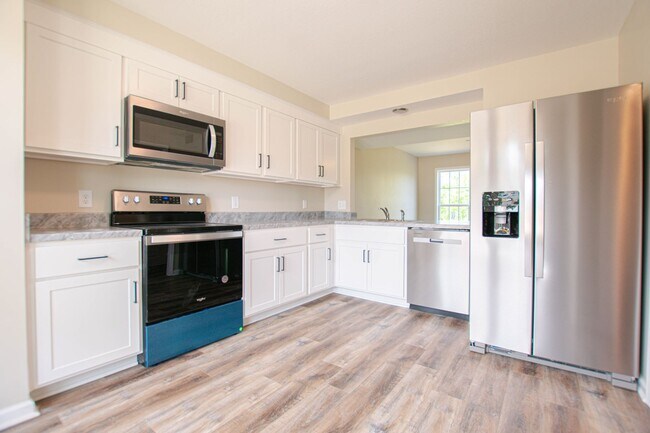 Foto del edificio - Pet Friendly Two Bedroom!