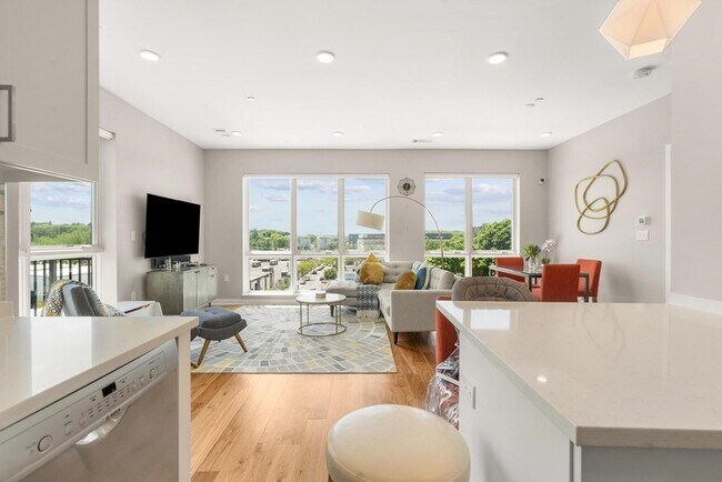 Foto del edificio - 3531 Washington St