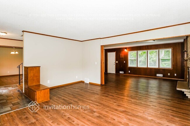 Building Photo - 5245 Triton Dr