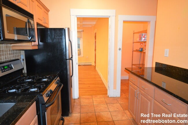 Building Photo - 1742 Commonwealth Avenue