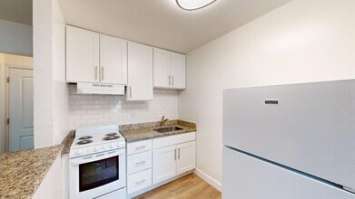 Building Photo - 15439 Marty Dr