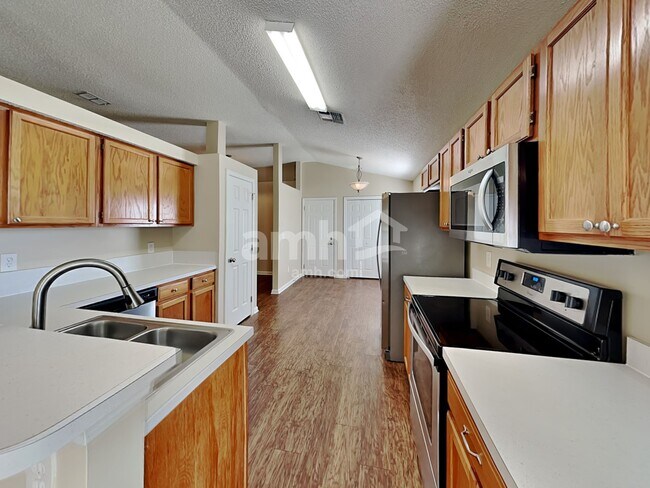 Building Photo - 1207 Stern Way