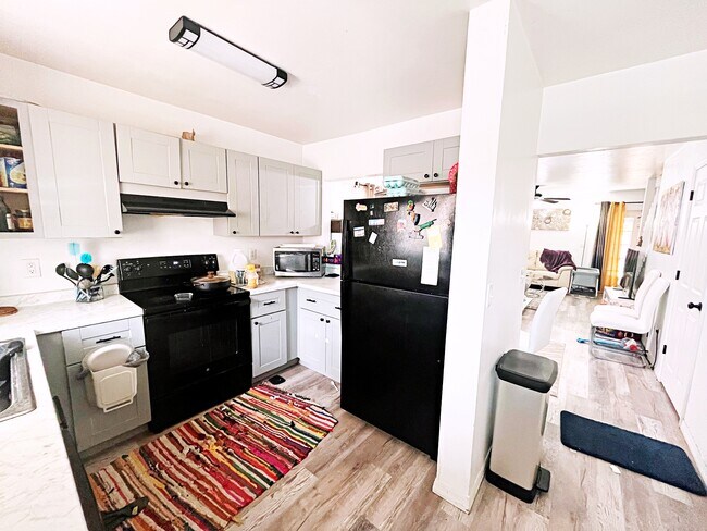 Foto del edificio - 4717 SW 69th Ter