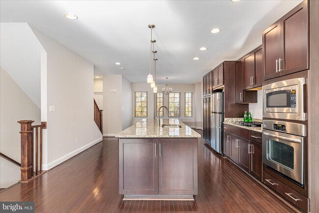 Foto del edificio - 42211 Yancey Terrace