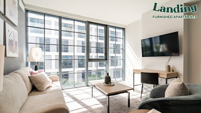 Foto del edificio - 240 NW 25th St
