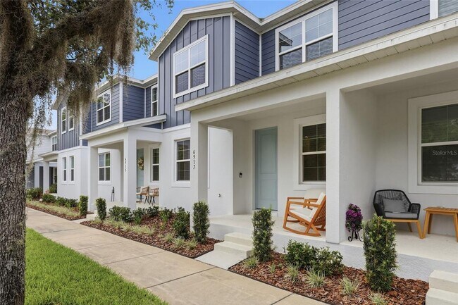 Building Photo - 6917 Five Oaks Dr