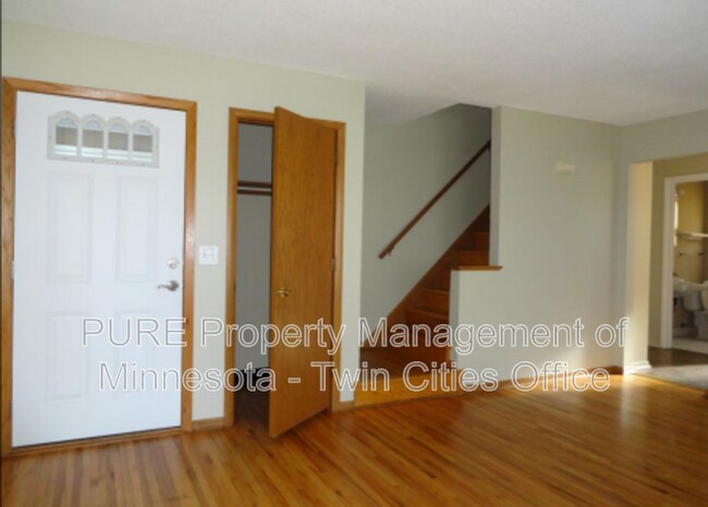 Building Photo - 1319 6th St S