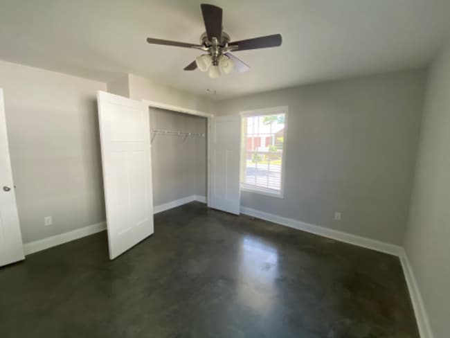 Building Photo - 1412 Magnolia St