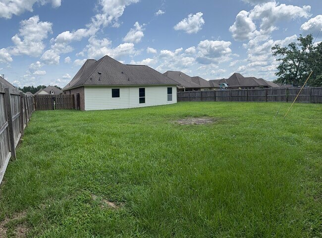 Foto del edificio - 24038 Spanish Oak Ave